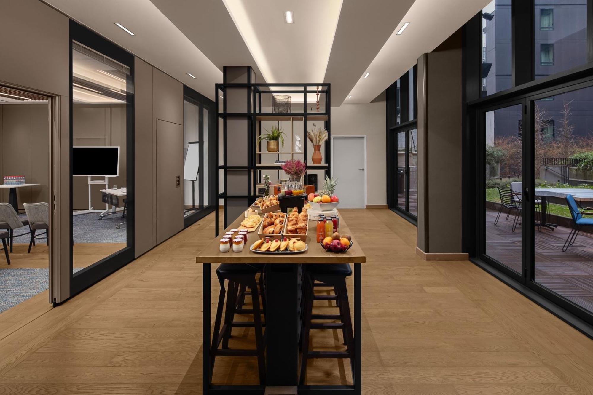 Courtyard By Marriott Paris Porte De Versailles Issy-les-Moulineaux Dış mekan fotoğraf