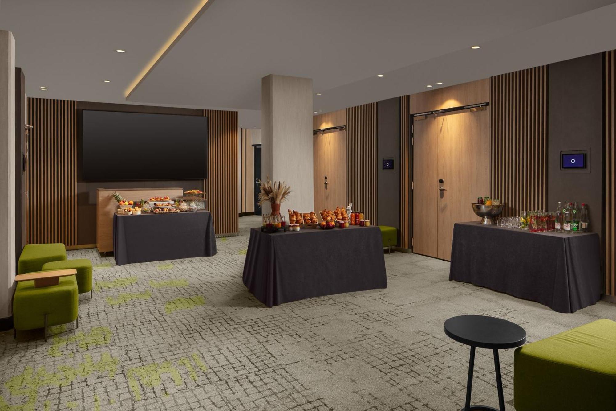 Courtyard By Marriott Paris Porte De Versailles Issy-les-Moulineaux Dış mekan fotoğraf