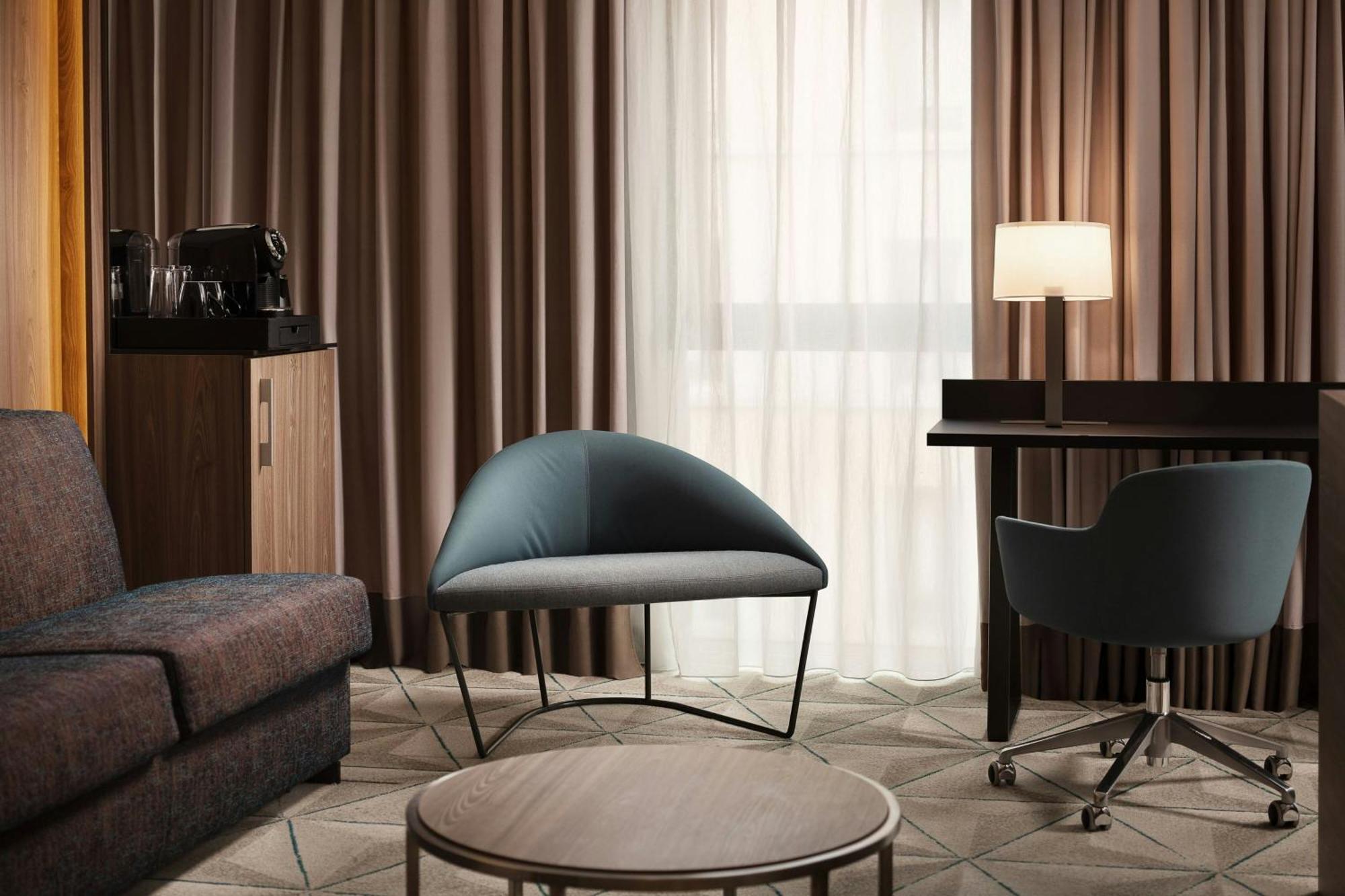 Courtyard By Marriott Paris Porte De Versailles Issy-les-Moulineaux Dış mekan fotoğraf