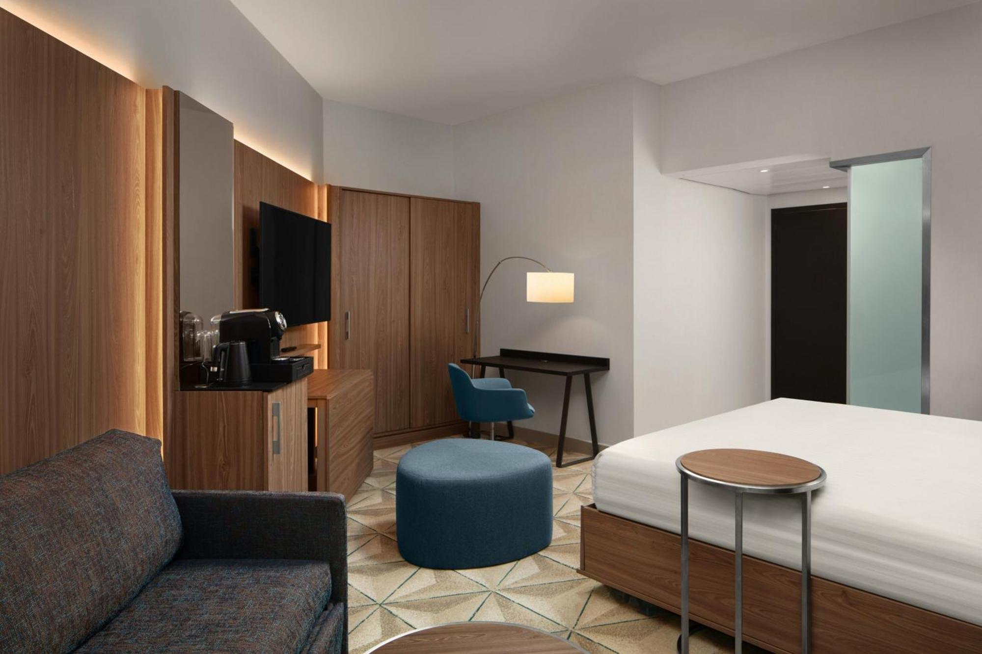Courtyard By Marriott Paris Porte De Versailles Issy-les-Moulineaux Dış mekan fotoğraf